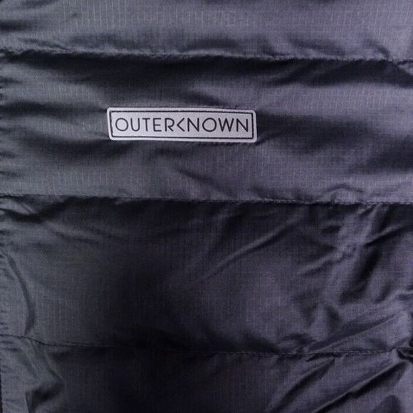 Outerknown Navy Blue Lightweight Men’s Down Filled reversible Puffer Jacket XXL - Picture 5 of 10